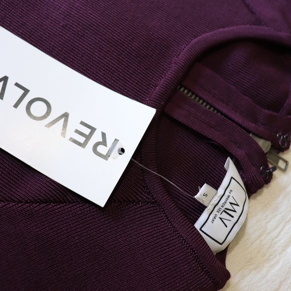 Top - Picture 3 of 4